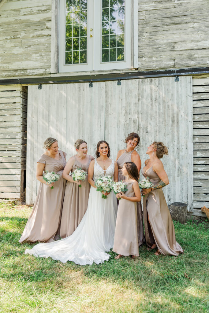 Bridesmaids pose for a photo at Northfork Farms, Oswego, IL

Photos by Amanda Banik Photography.