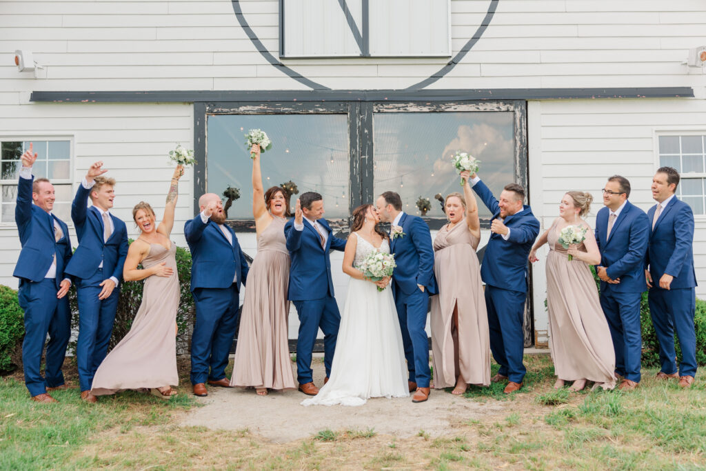 A bridal party image at Northfork Farms, Oswego, IL

Photos by Amanda Banik Photography.