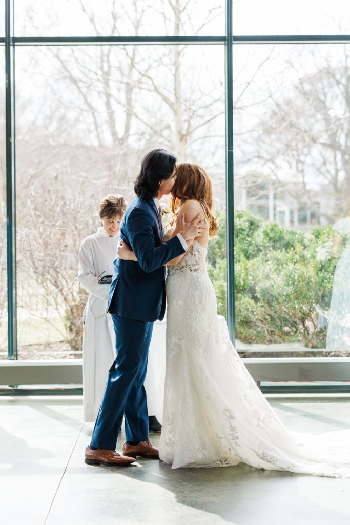 Morton Arboretum Wedding
Wedding Photographer in Central Illinois
Photos by Amanda Banik Photography