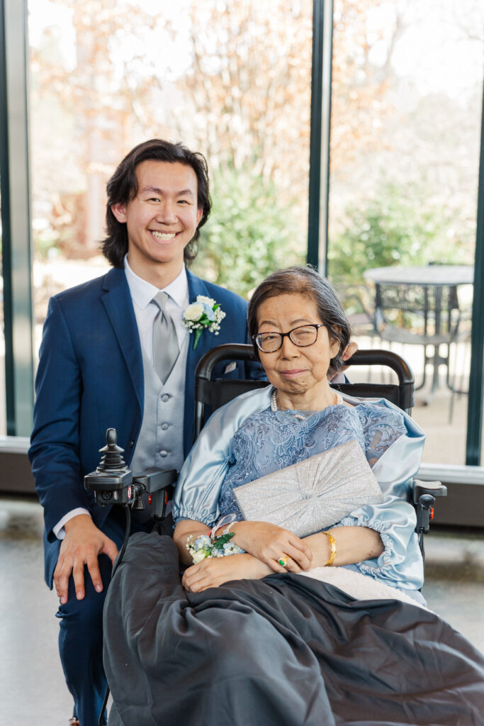 Morton Arboretum Wedding
Wedding Photographer in Central Illinois
Photos by Amanda Banik Photography