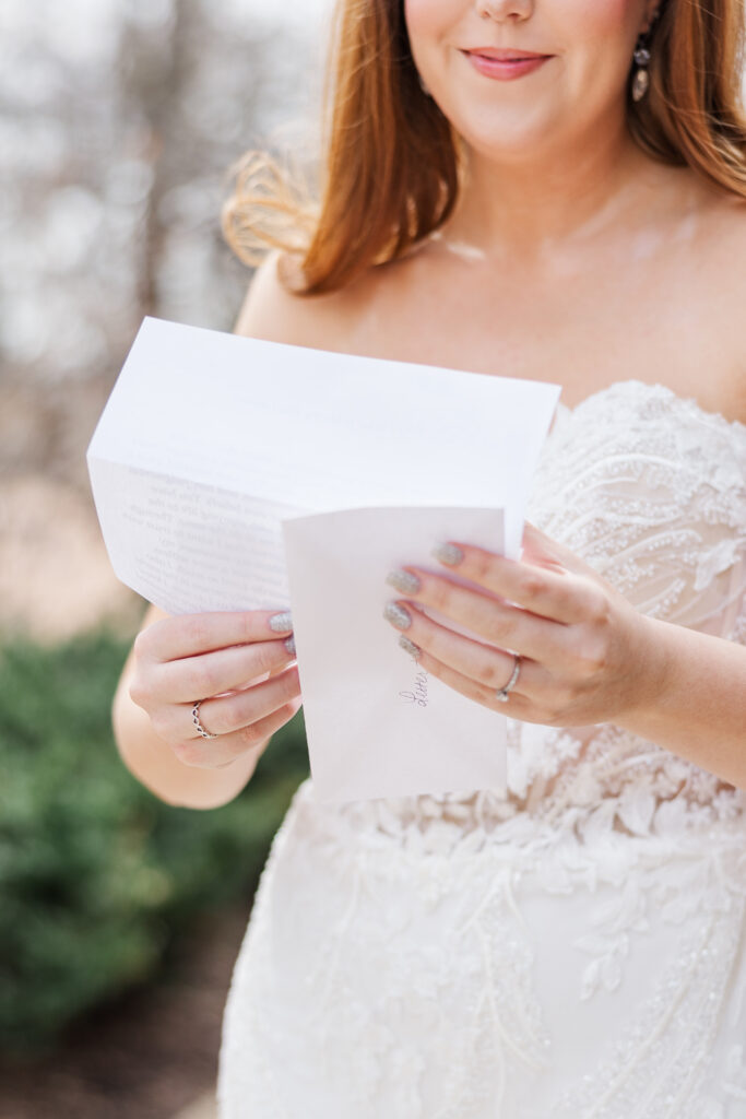 Morton Arboretum Wedding
Wedding Photographer in Central Illinois
Photos by Amanda Banik Photography