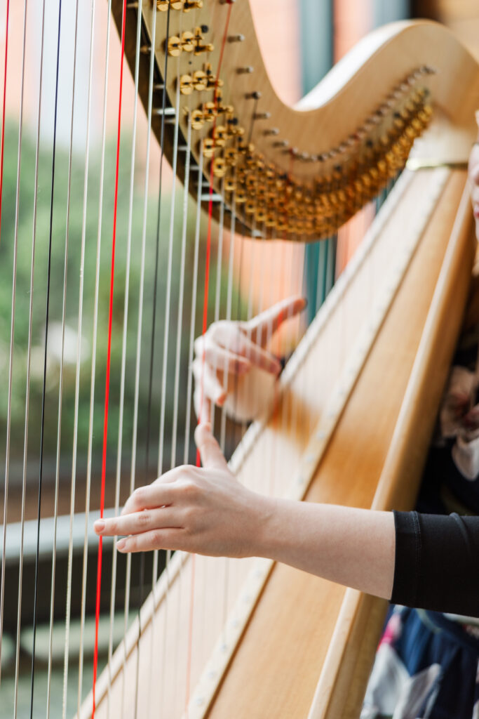 Morton Arboretum Wedding
Wedding Photographer in Central Illinois
Photos by Amanda Banik Photography