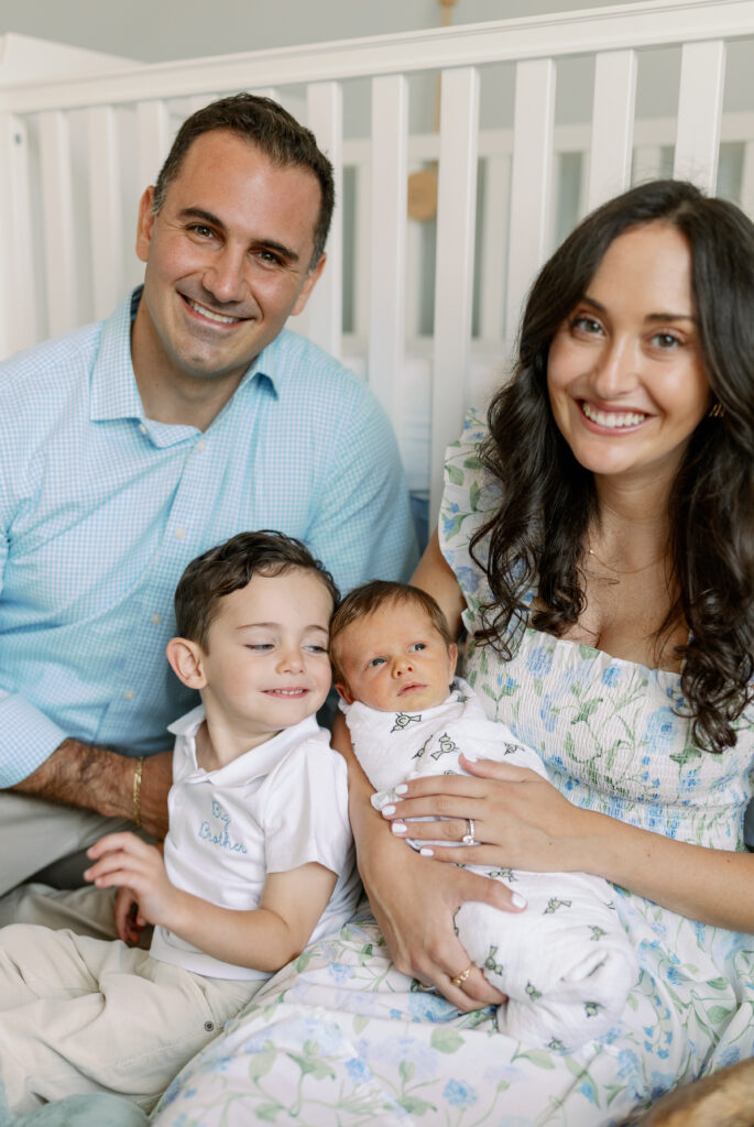 What to wear for newborn photos at home Central Illinois Newborn Photographer Photos by Amanda Banik Photography